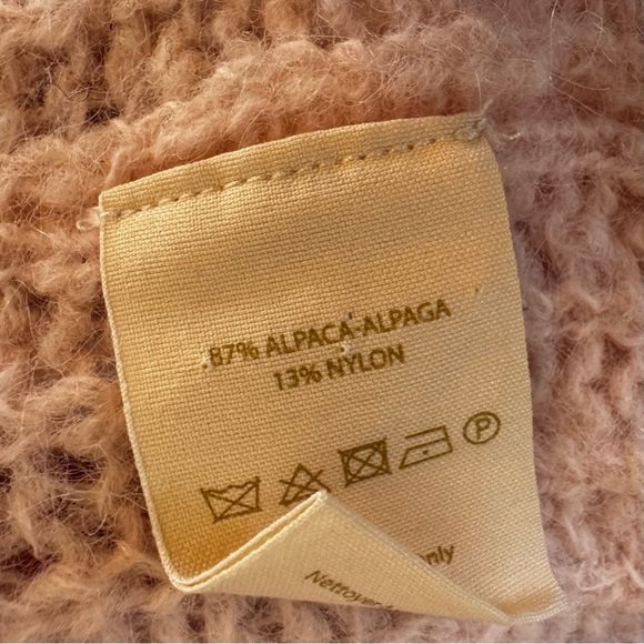 Free People Alpaca Weekend Getaway Coquette Open Cardigan Petal Pink -Size M - Picture 5 of 7